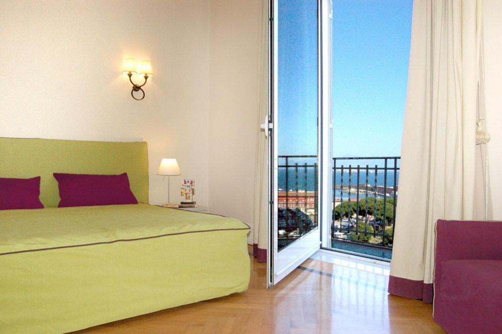 Residence Gli Angioini Srl Napoli Ngoại thất bức ảnh